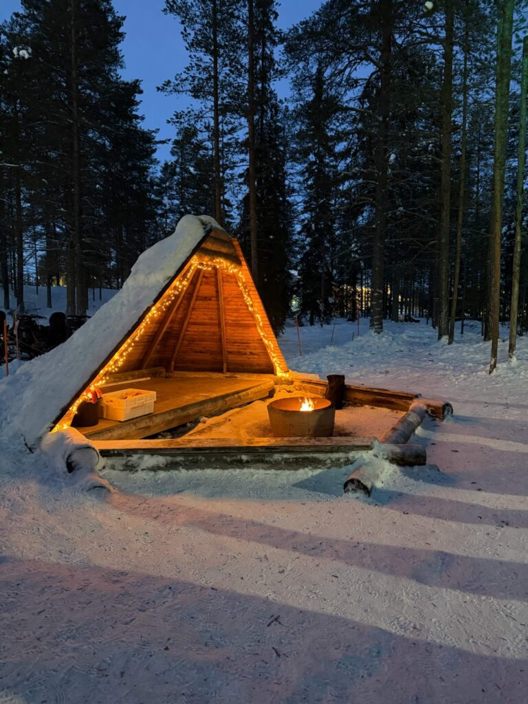 Campfire shelter at Arctic Circle Snowmobile Park in Levi