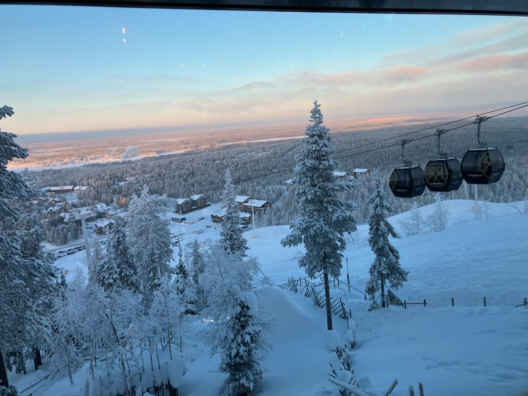 Levi express gondola