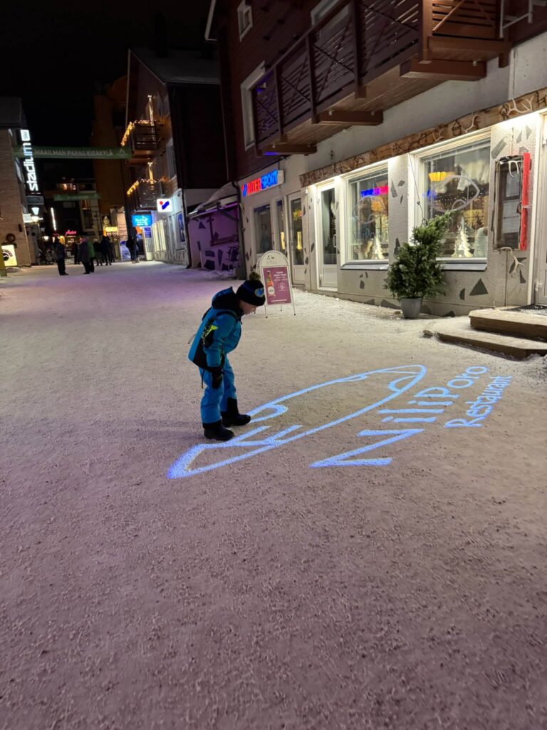 Levi’s snowy shopping street at night